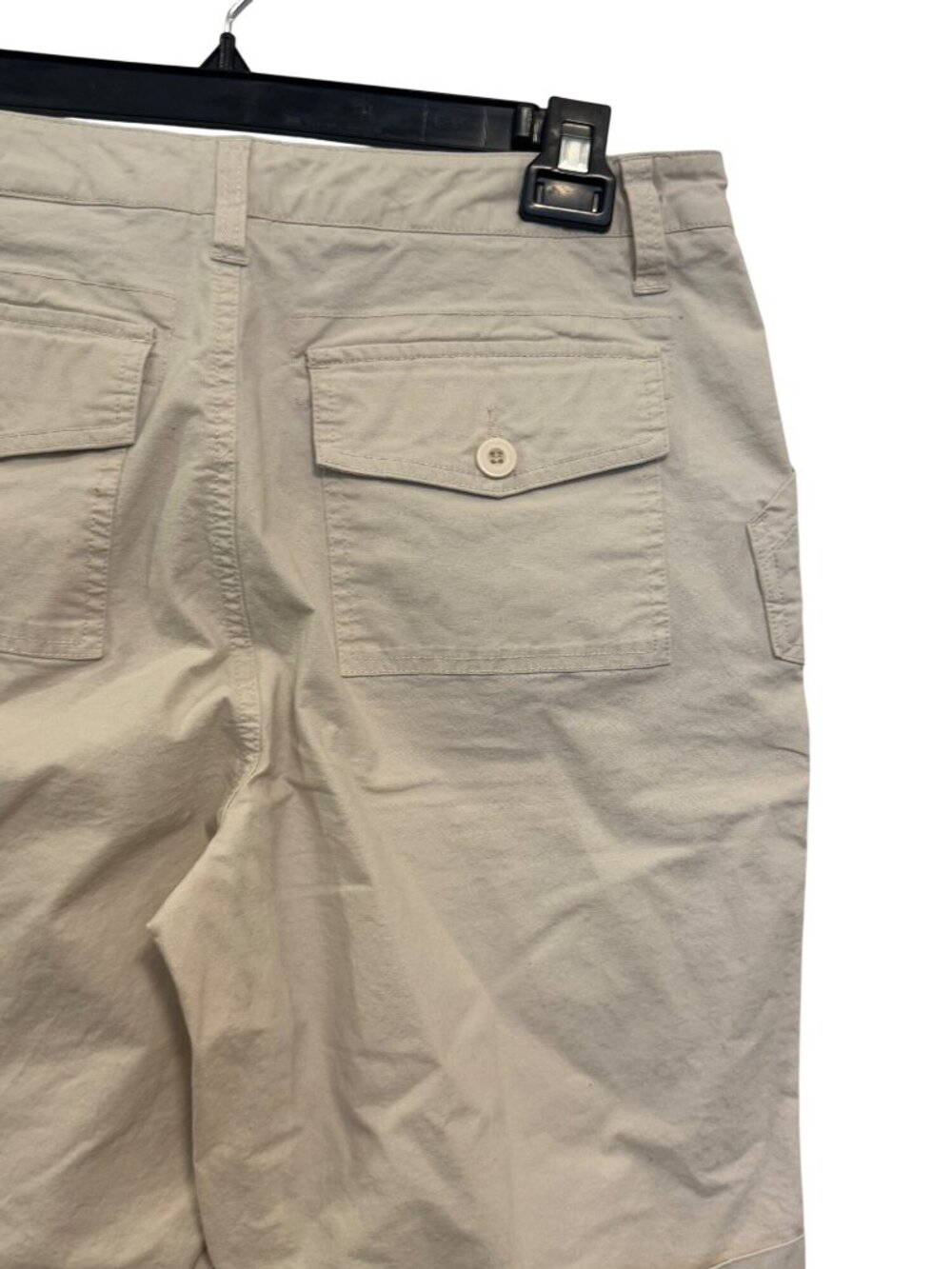 Coldwater Creek Womens Beige Cargo Bermuda Shorts Size 12 Adjustable Cuffs - Picture 6 of 8